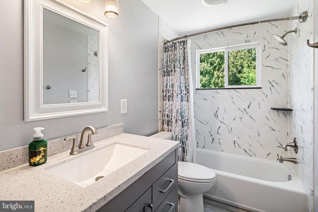 1674 FORT WASHINGTON AVE, Ambler, PA 19002