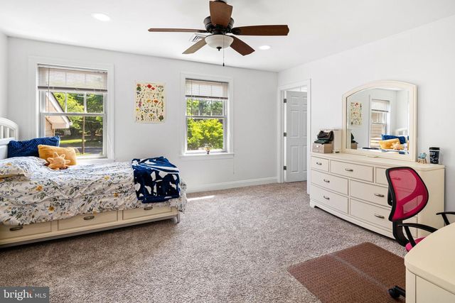 1674 FORT WASHINGTON AVE, Ambler, PA 19002