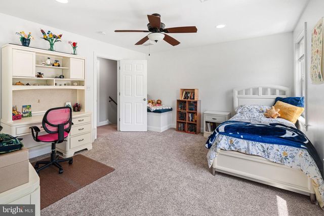 1674 FORT WASHINGTON AVE, Ambler, PA 19002