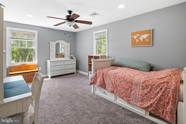 1674 FORT WASHINGTON AVE, Ambler, PA 19002