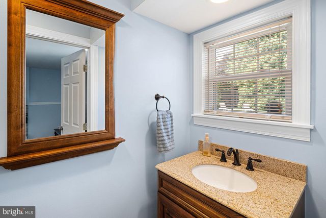 1674 FORT WASHINGTON AVE, Ambler, PA 19002