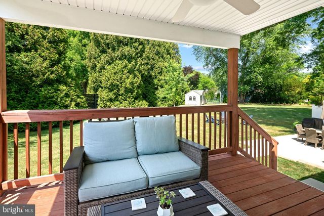 1674 FORT WASHINGTON AVE, Ambler, PA 19002