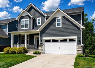 31065 Tremont Lane, Beverly Hills Village, MI 48025