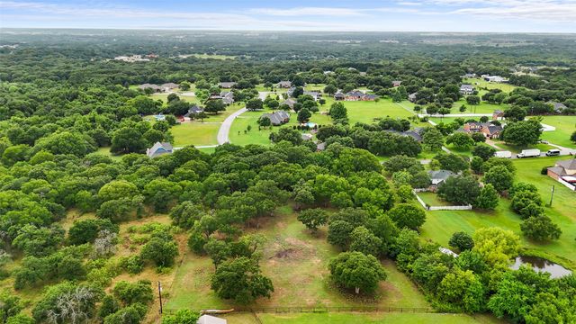 4895 Meadow Brze Court, Fort Worth, TX 76140