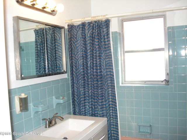 19 Orange Avenue N, Rockledge, FL 32955