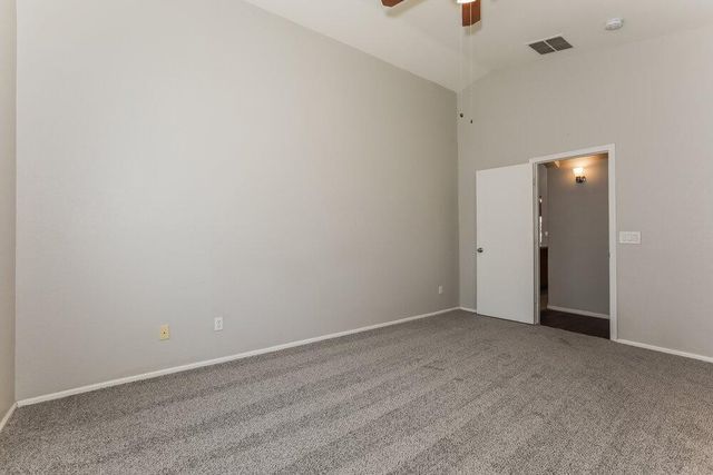 1069 E Nardini Street, San Tan Valley, AZ 85140