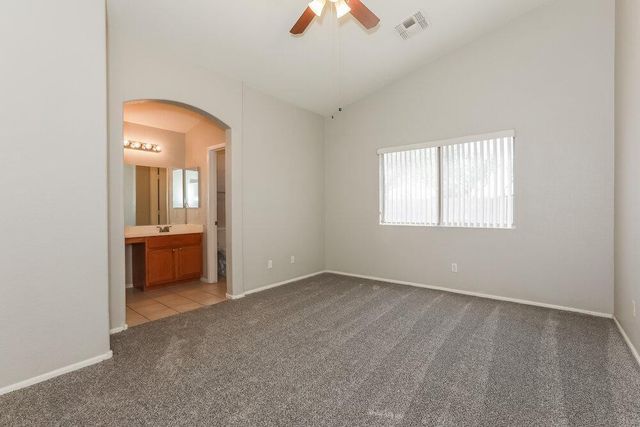 1069 E Nardini Street, San Tan Valley, AZ 85140