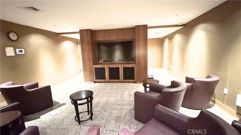 Image 23 of property listing at 3141 Michelson 808, Irvine, CA 92612
