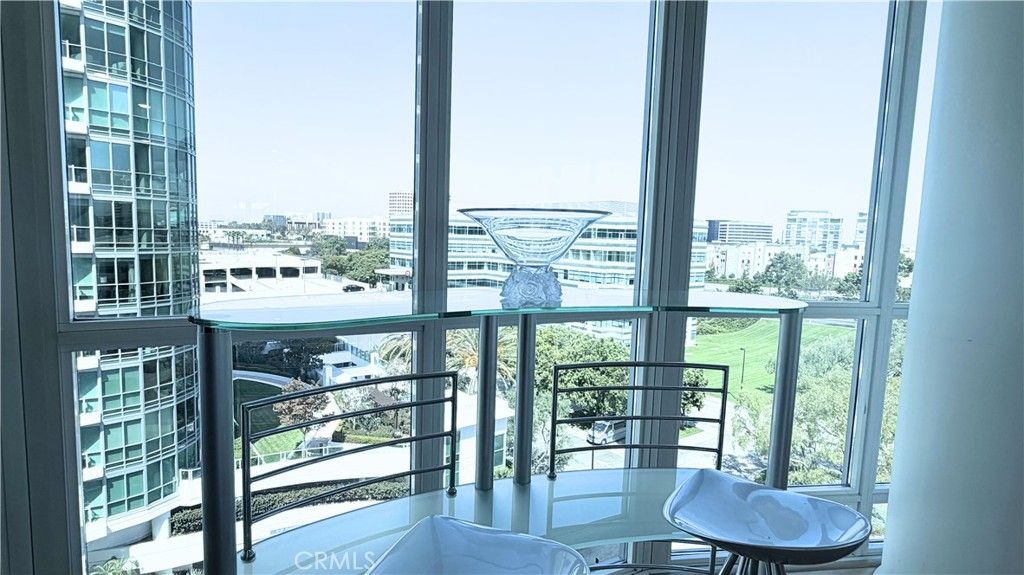 Image 9 of property listing at 3141 Michelson 808, Irvine, CA 92612