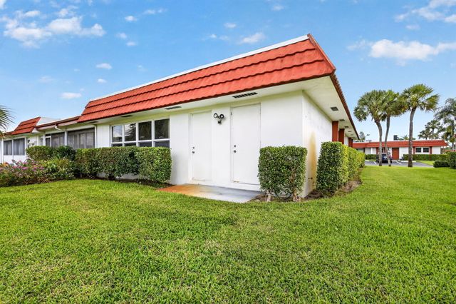 5800 W Fernley Dr Drive W 38, Greenacres, FL 33415