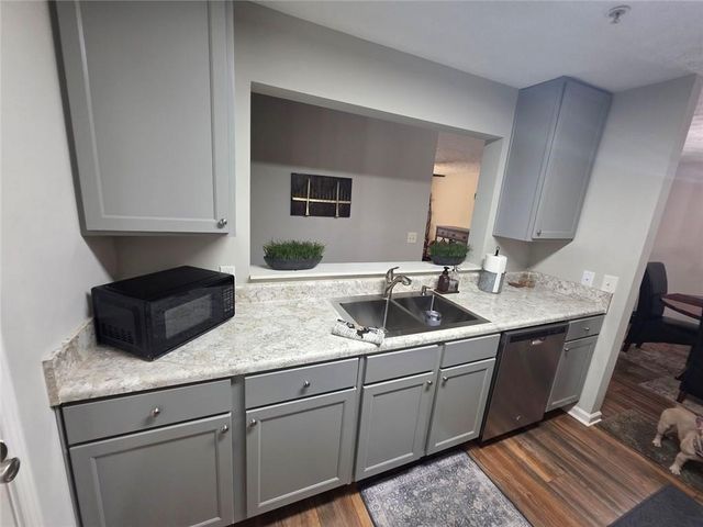 6102 Fairington Ridge Circle, Lithonia, GA 30038