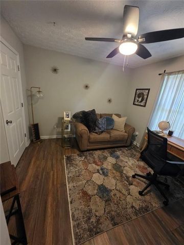 6102 Fairington Ridge Circle, Lithonia, GA 30038