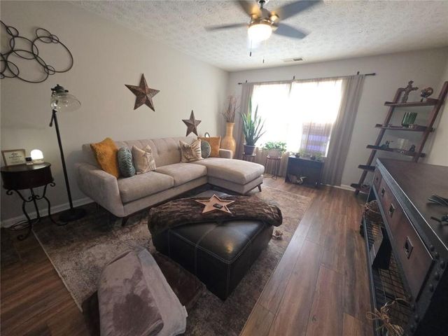 6102 Fairington Ridge Circle, Lithonia, GA 30038
