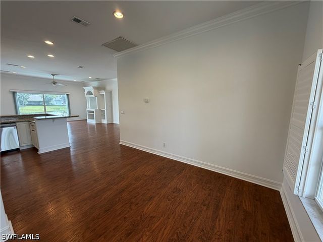 3425 Anton CT, Naples, FL 34109