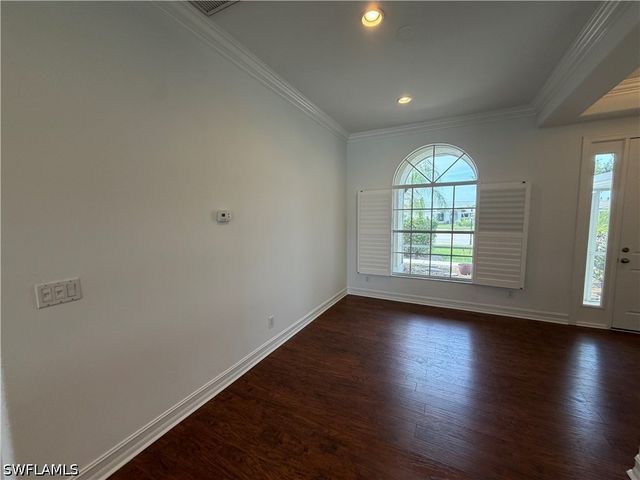 3425 Anton CT, Naples, FL 34109