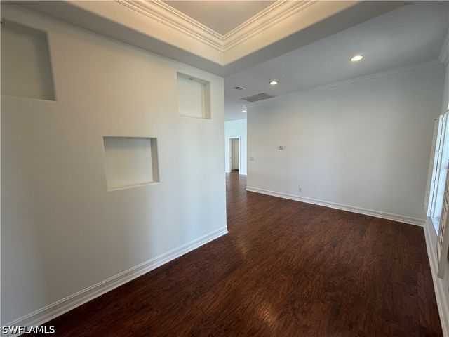 3425 Anton CT, Naples, FL 34109