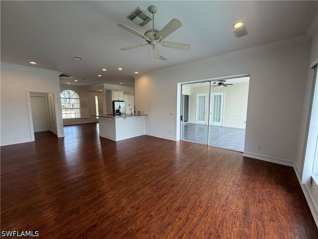3425 Anton CT, Naples, FL 34109