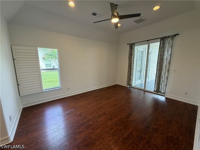 3425 Anton CT, Naples, FL 34109