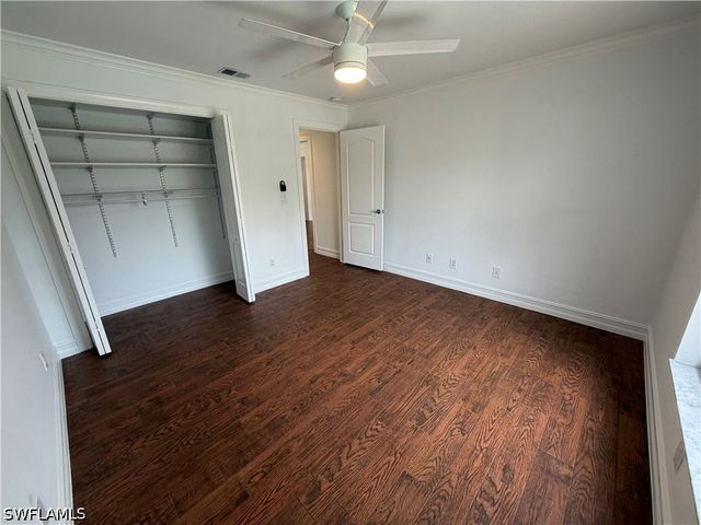3425 Anton CT, Naples, FL 34109