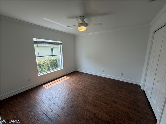 3425 Anton CT, Naples, FL 34109