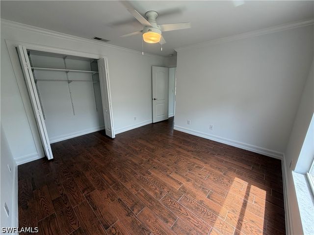 3425 Anton CT, Naples, FL 34109