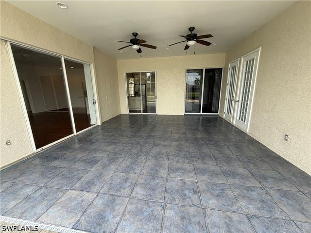 3425 Anton CT, Naples, FL 34109
