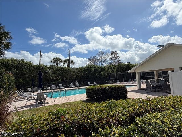 3425 Anton CT, Naples, FL 34109
