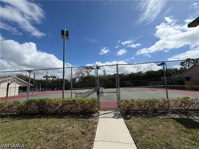 3425 Anton CT, Naples, FL 34109