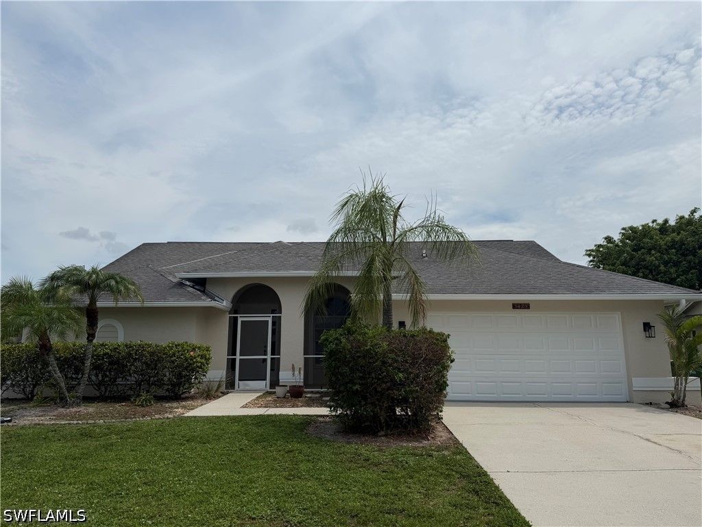 3425 Anton CT, Naples, FL 34109