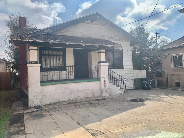 3708 S San Pedro Street, Los Angeles, CA 90011