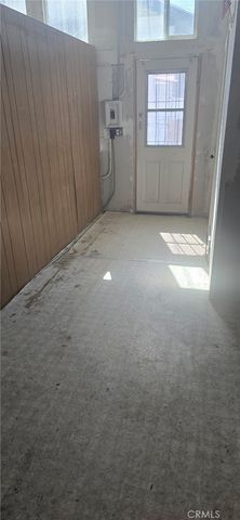 3708 S San Pedro Street, Los Angeles, CA 90011