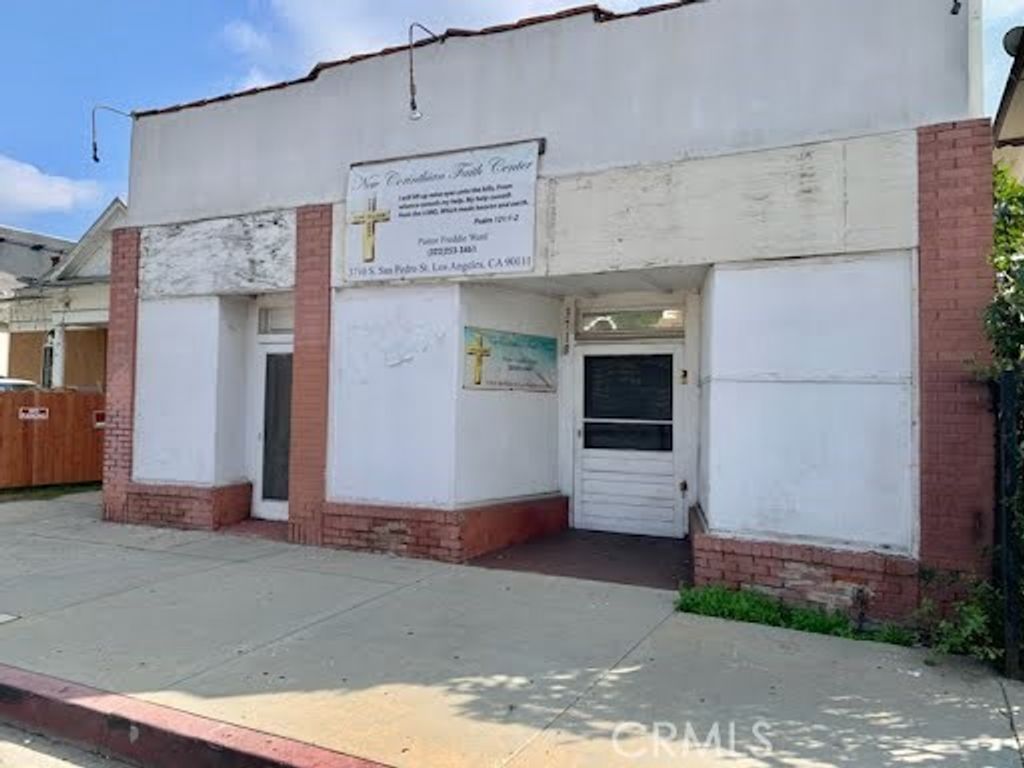 3708 S San Pedro Street, Los Angeles, CA 90011
