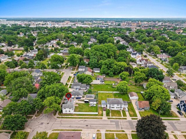 907 ELMORE STREET, Green Bay, WI 54303