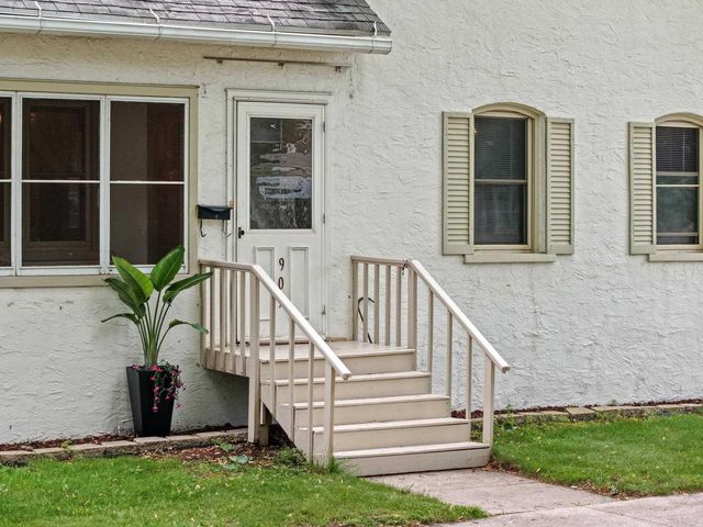 907 ELMORE STREET, Green Bay, WI 54303