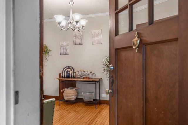 907 ELMORE STREET, Green Bay, WI 54303