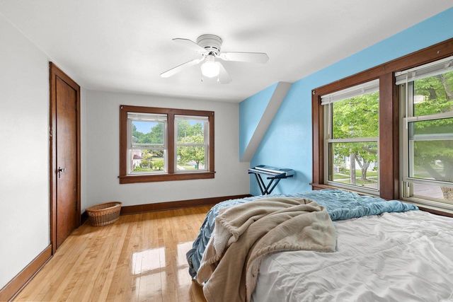 907 ELMORE STREET, Green Bay, WI 54303