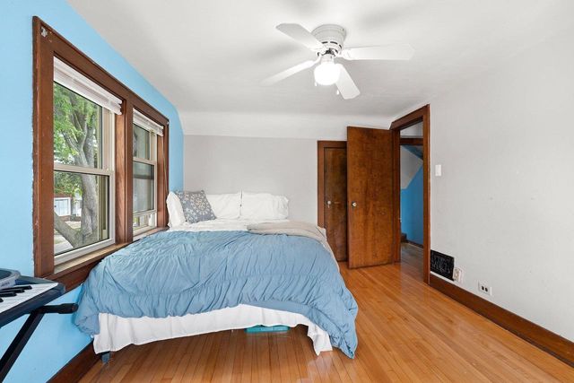 907 ELMORE STREET, Green Bay, WI 54303