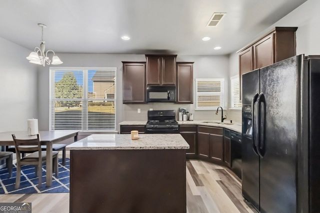 5880 Seabright Lane, Atlanta, GA 30349