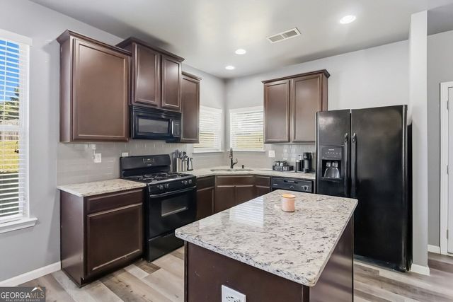 5880 Seabright Lane, Atlanta, GA 30349