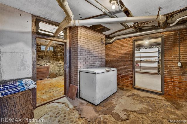 8045 Chilson Road, Pinckney, MI 48169