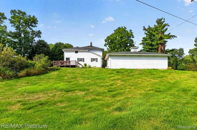 8045 Chilson Road, Pinckney, MI 48169