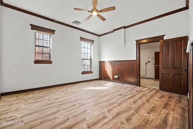 1127 WYOMING Avenue, El Paso, TX 79902