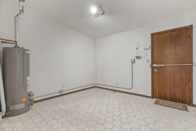 1127 WYOMING Avenue, El Paso, TX 79902