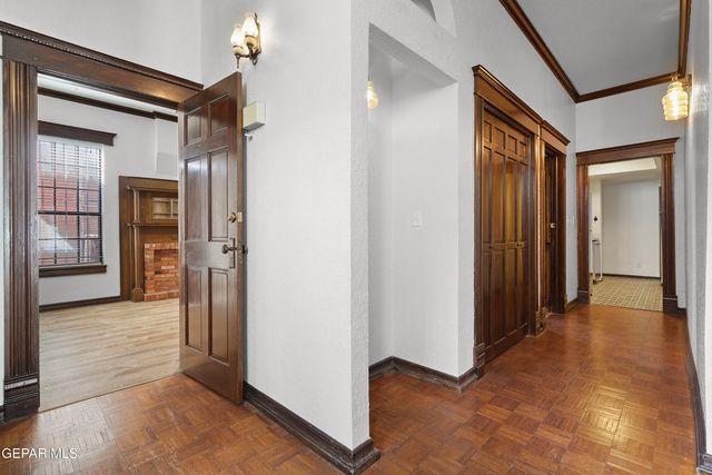 1127 WYOMING Avenue, El Paso, TX 79902