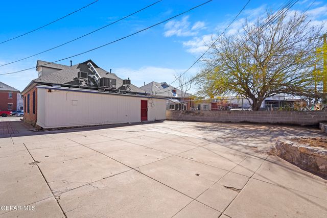 1127 WYOMING Avenue, El Paso, TX 79902