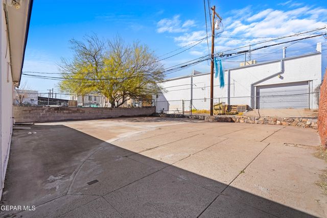 1127 WYOMING Avenue, El Paso, TX 79902