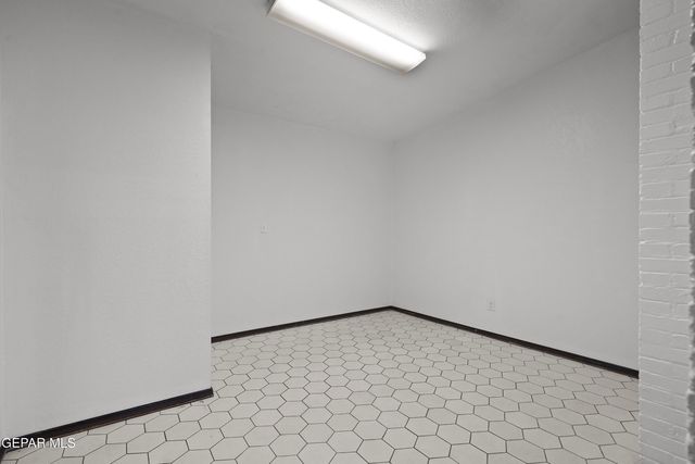 1127 WYOMING Avenue, El Paso, TX 79902