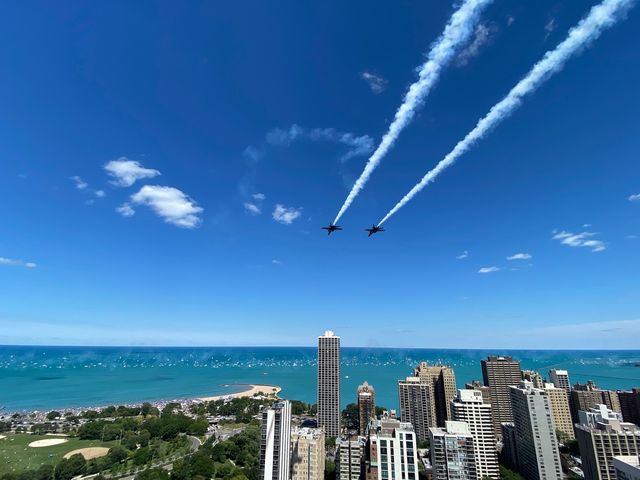 1560 N Sandburg Terrace 2207J, Chicago, IL 60610