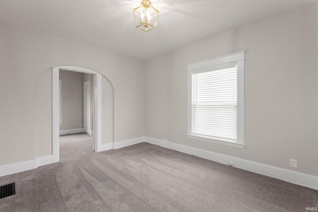 1123 S 21st Street, South Bend, IN 46615