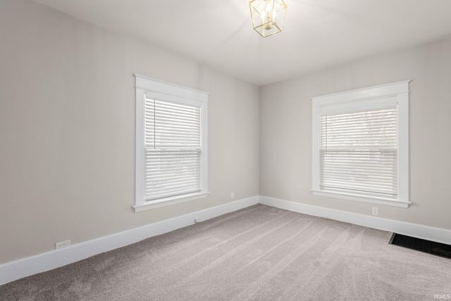 1123 S 21st Street, South Bend, IN 46615
